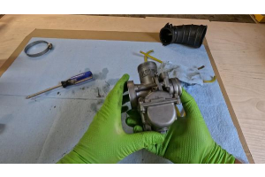 Cleaning the Carburetor on Honda Odyssey FL350