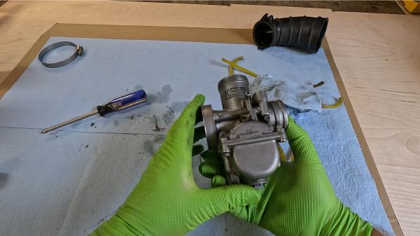 Opening Carburetor on Workbench